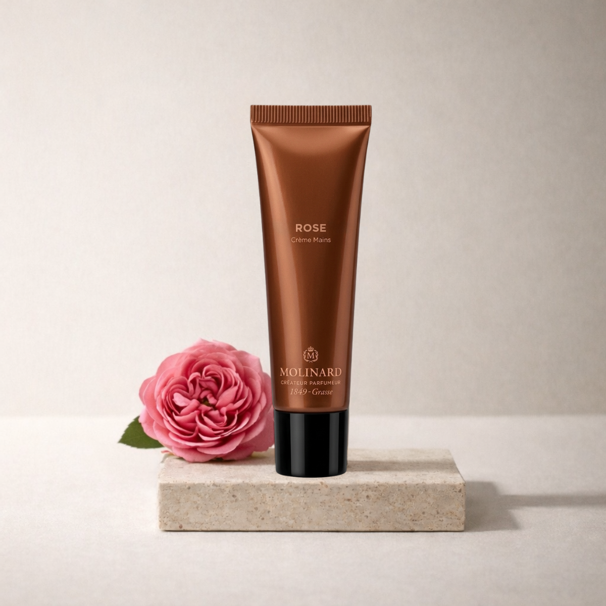 molinard-cr-me-mains-rose-soin-parfum-hydratant image 2