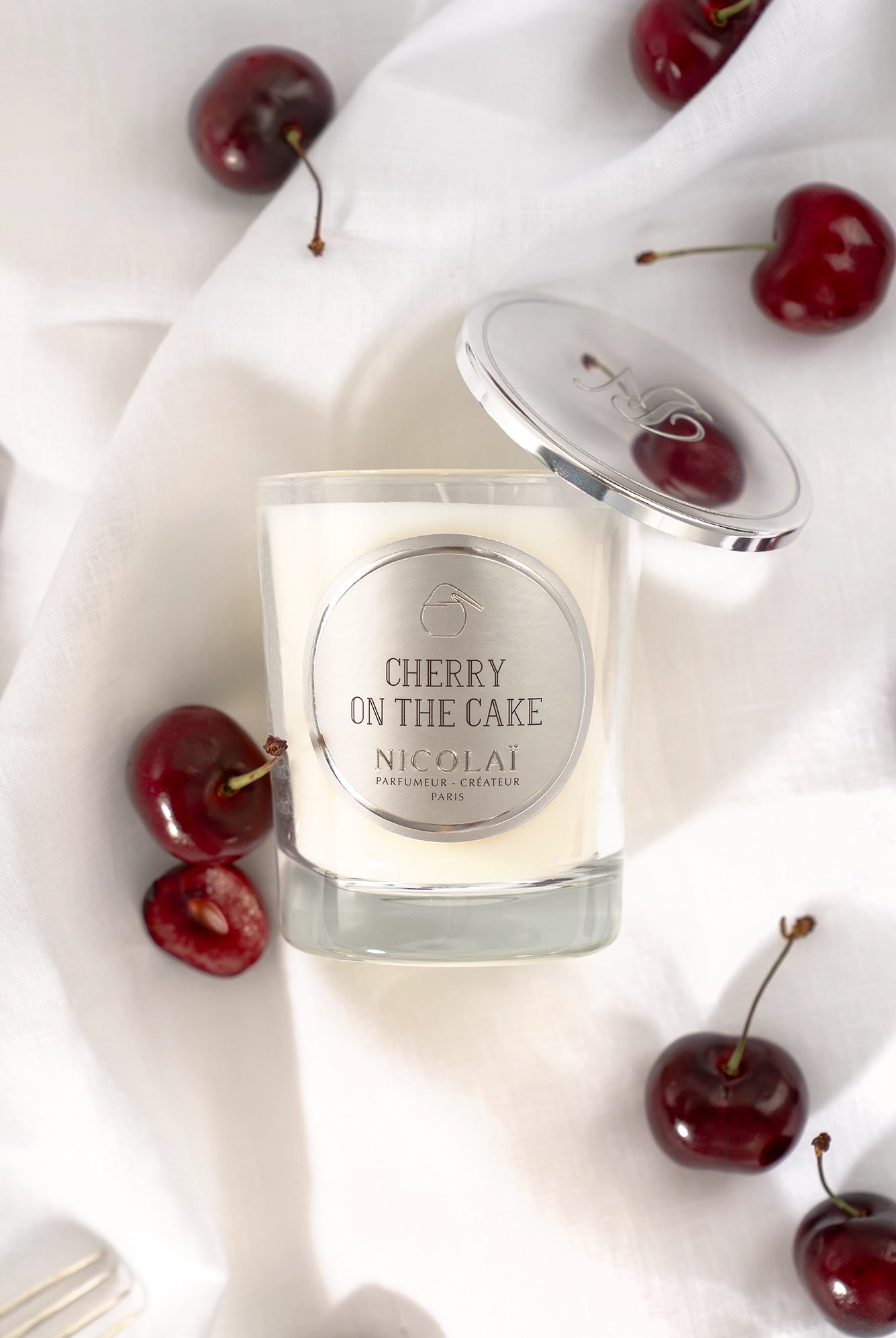 maison-nicola-cherry-on-the-cake-bougie-parfum-e image 3
