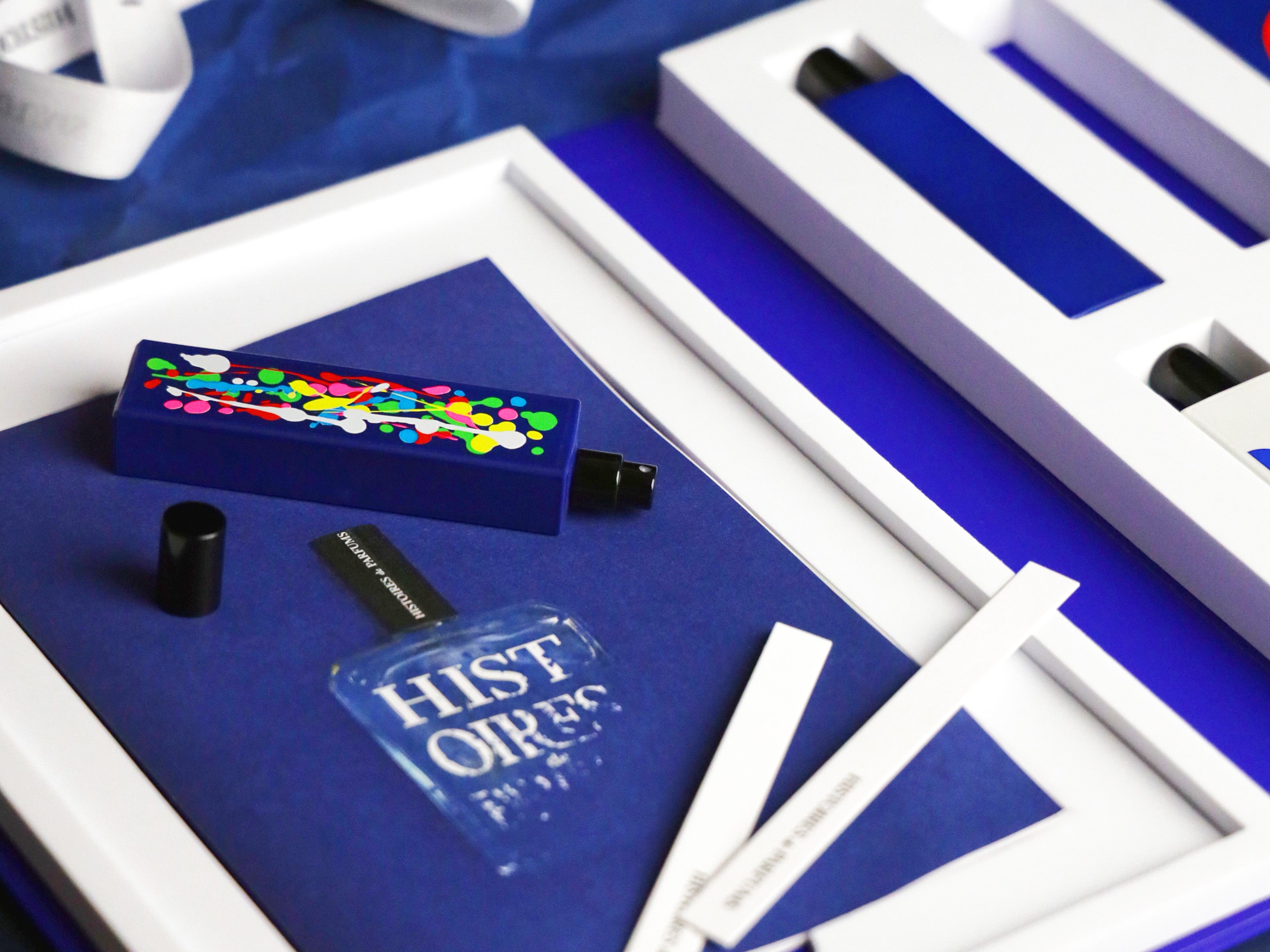 histoires-de-parfums-blue-book-collection-ceci-n-est-pas-un-flacon-bleu image 4